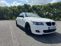 BMW Seria 5 BMW E60 550I LCI