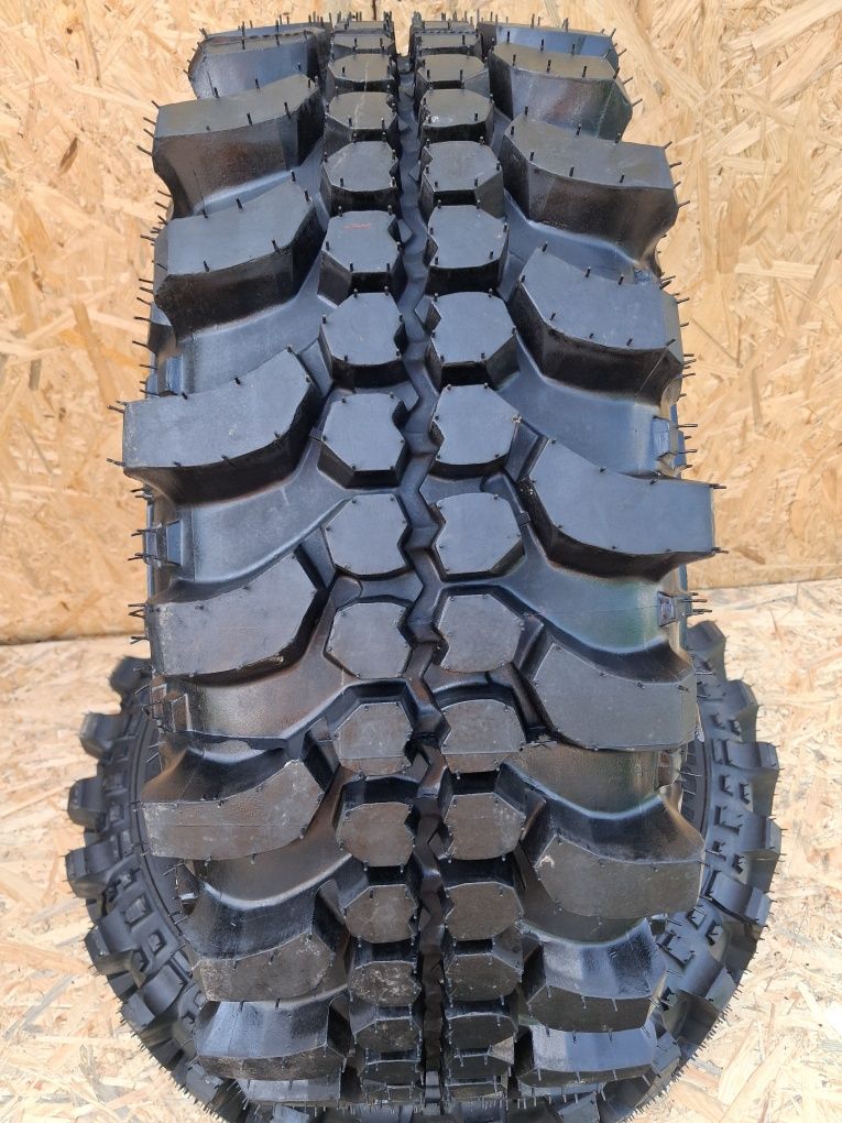 Opony terenowe 235 60 R17 Tracker Simex