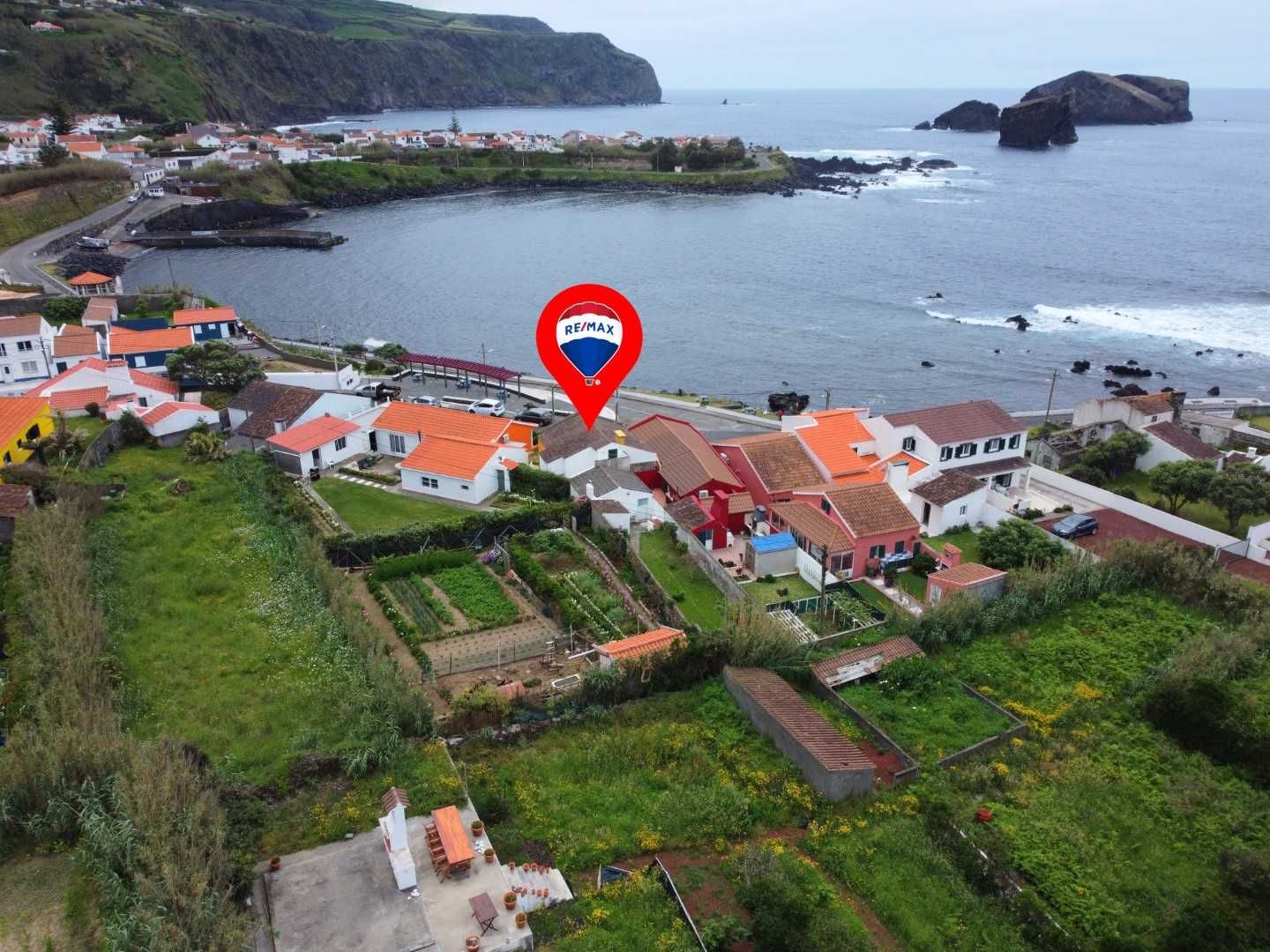 Moradia T2 | Primeira Linha de Mar | Vista Ilhéus dos Mosteiros