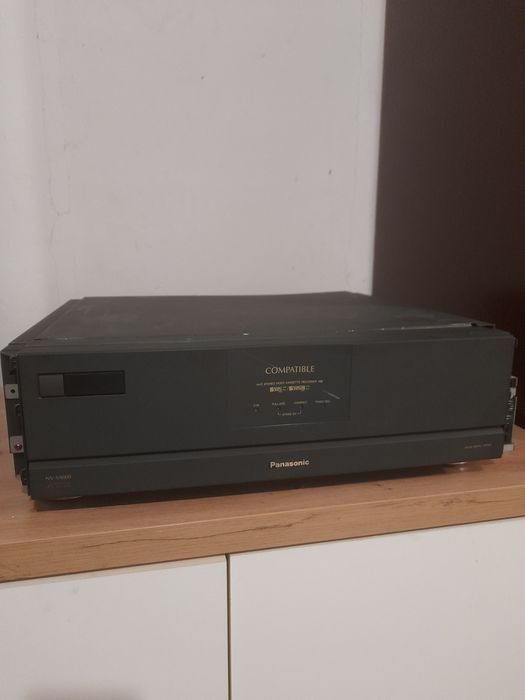 Magnetowid Panasonic NV-V8000