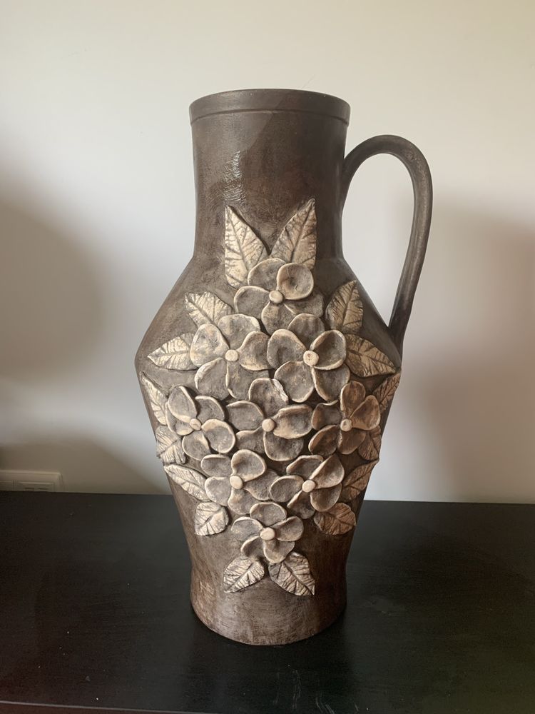 Pote decorativo pintado à mão