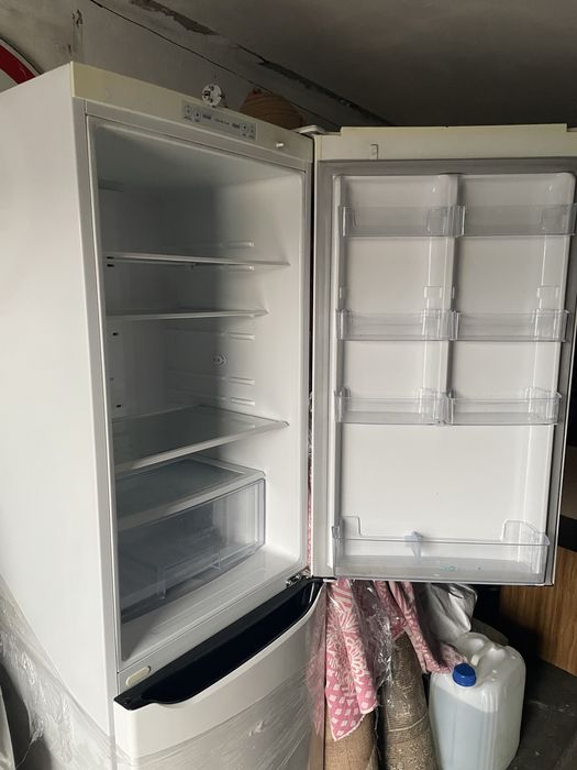 Холодильник LG GC-B449SVCW