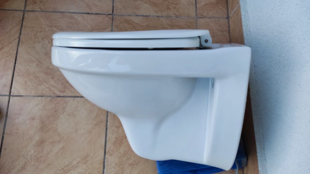 Miska WC podwieszana Cersanit