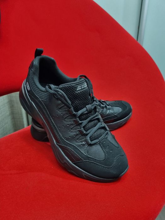 Кросівки Skechers star strikez 26,5 см