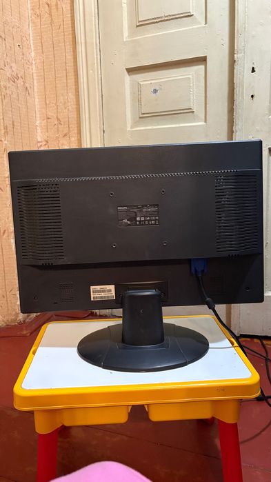 Монітор Philips діагональ 21.5