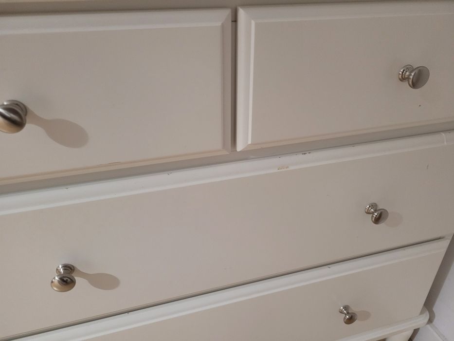 Ikea komoda 4 szuflady biala.