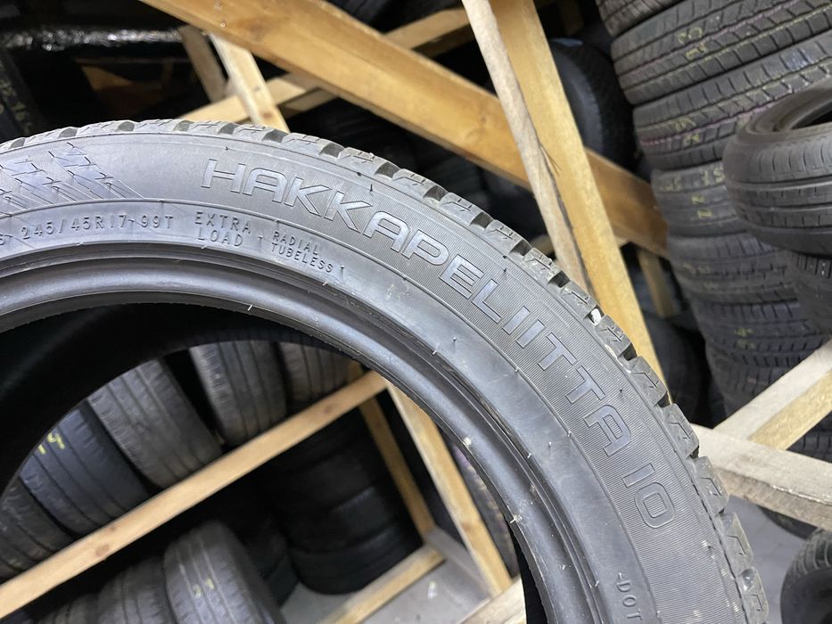 Шини зимові 245/45R17 NOKIAN Hakkapeliitta 10 2шт 8мм 23рік