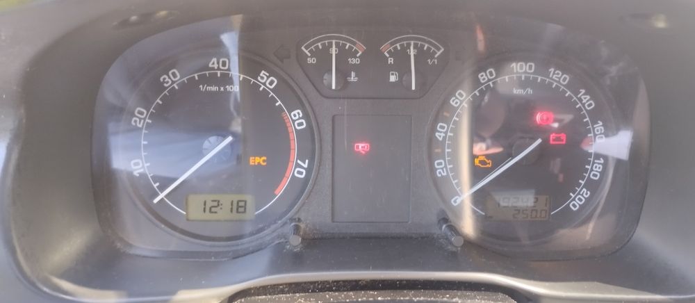 Skoda Octavia 2003 rok , benzyna