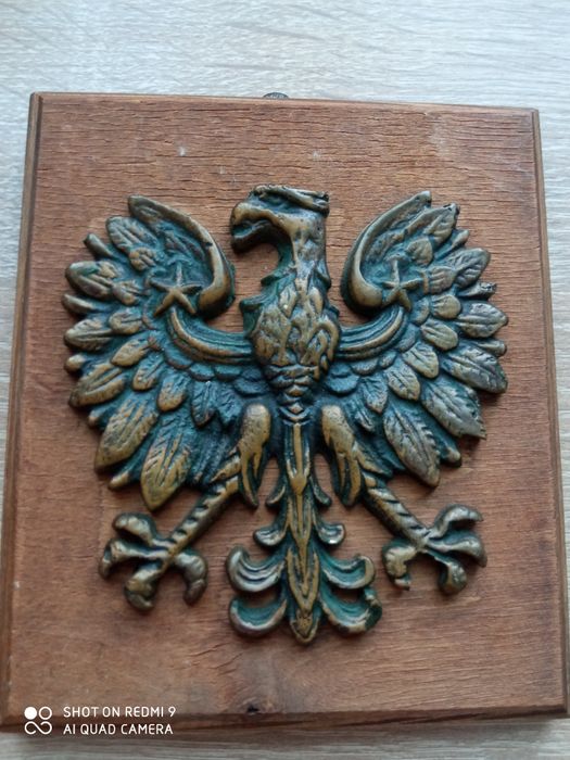 Zamienię orzeł z mosiądzu bez korony