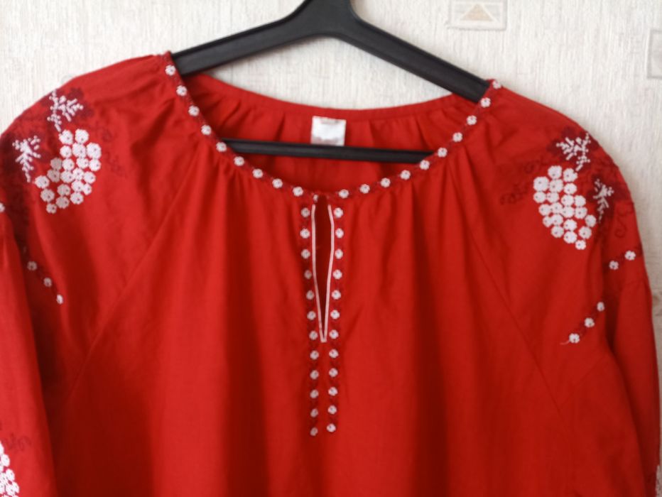 Вишиванка жіноча