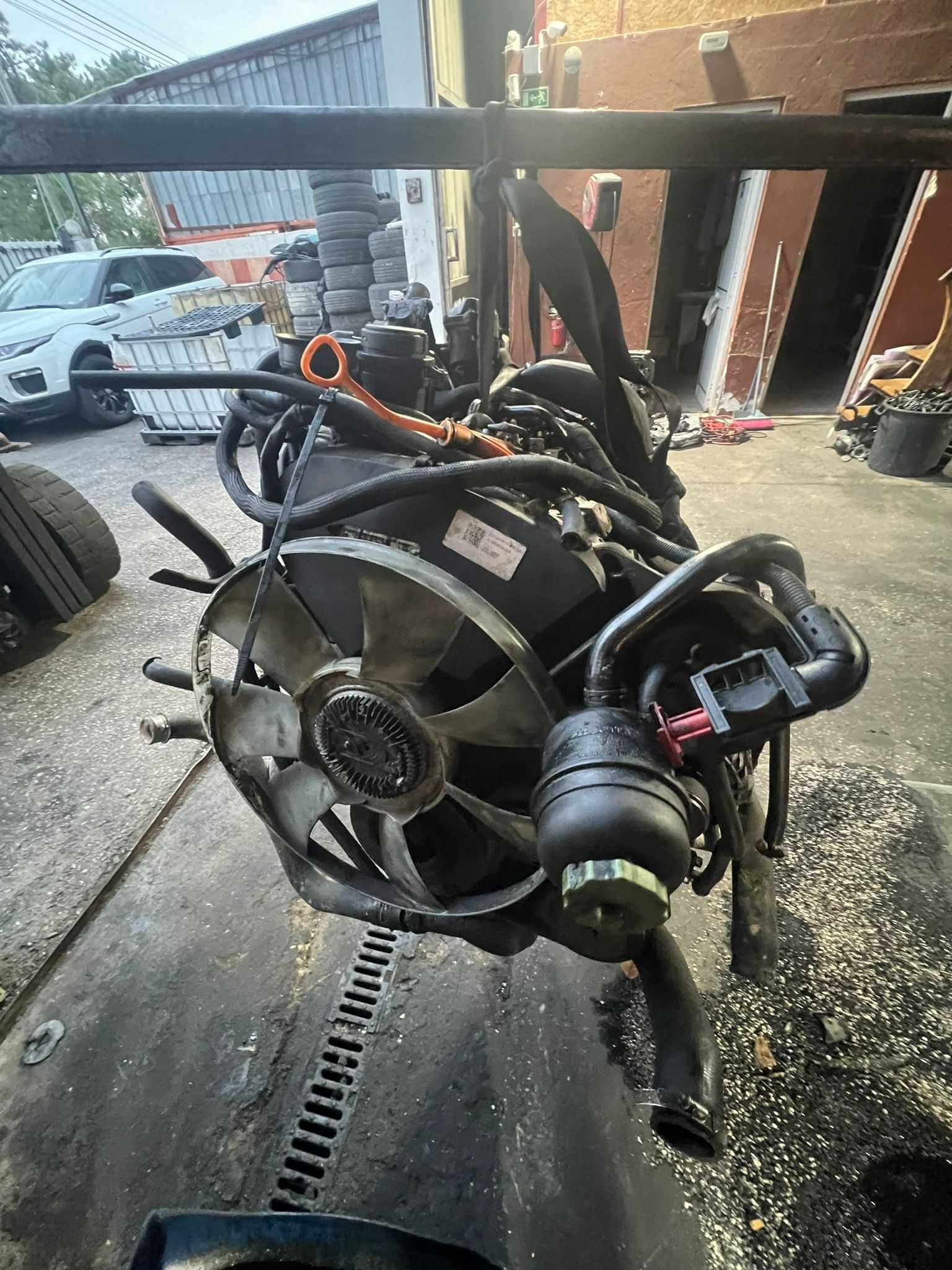 Motor Volkswagen Crafter 2.5 Ref: CECA