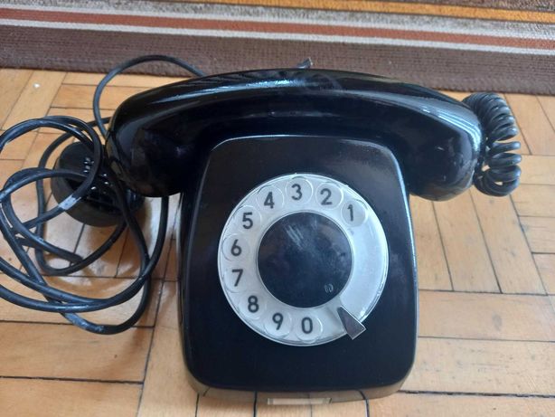 Stary telefon - PRL