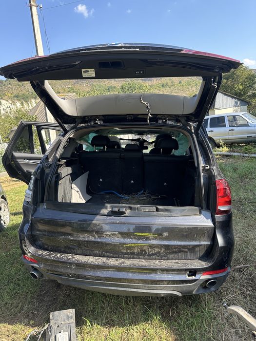 BMW X5 F15 ціла або по  запчастинах