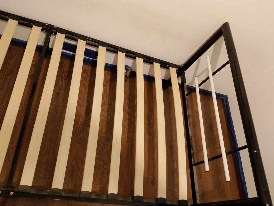 Łóżko jednoosobowe