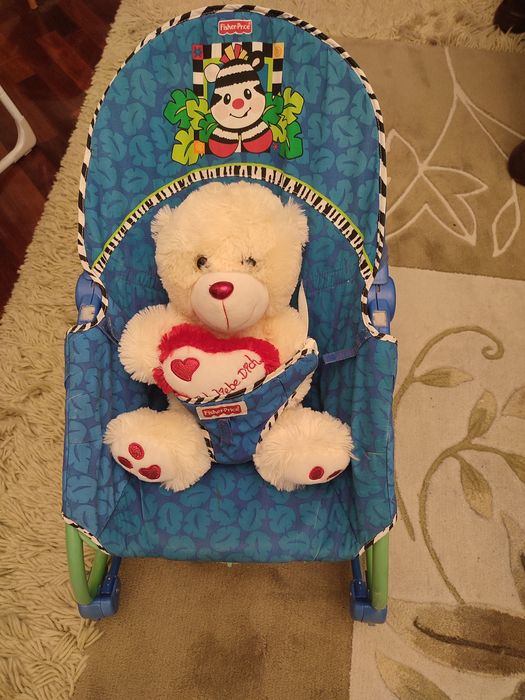 Крісло-гойдалка 3в1 із заколисування.