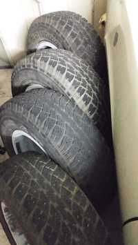 Pneus Bridgestone Dueler 215/75 r15