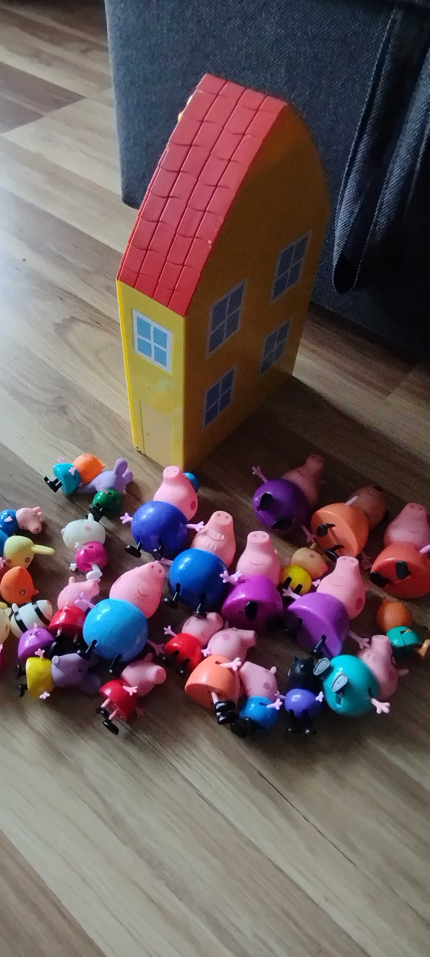 Domek Peppa plus figurki Peppa i przyjaciele