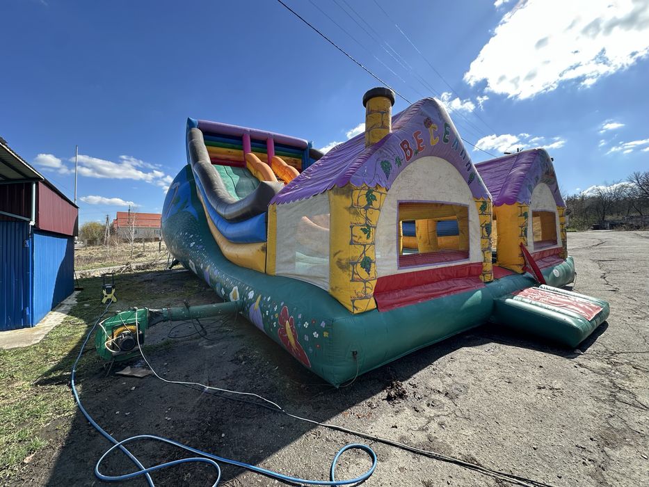 Атракціон надувна гірка аттракцион надувной батут горка