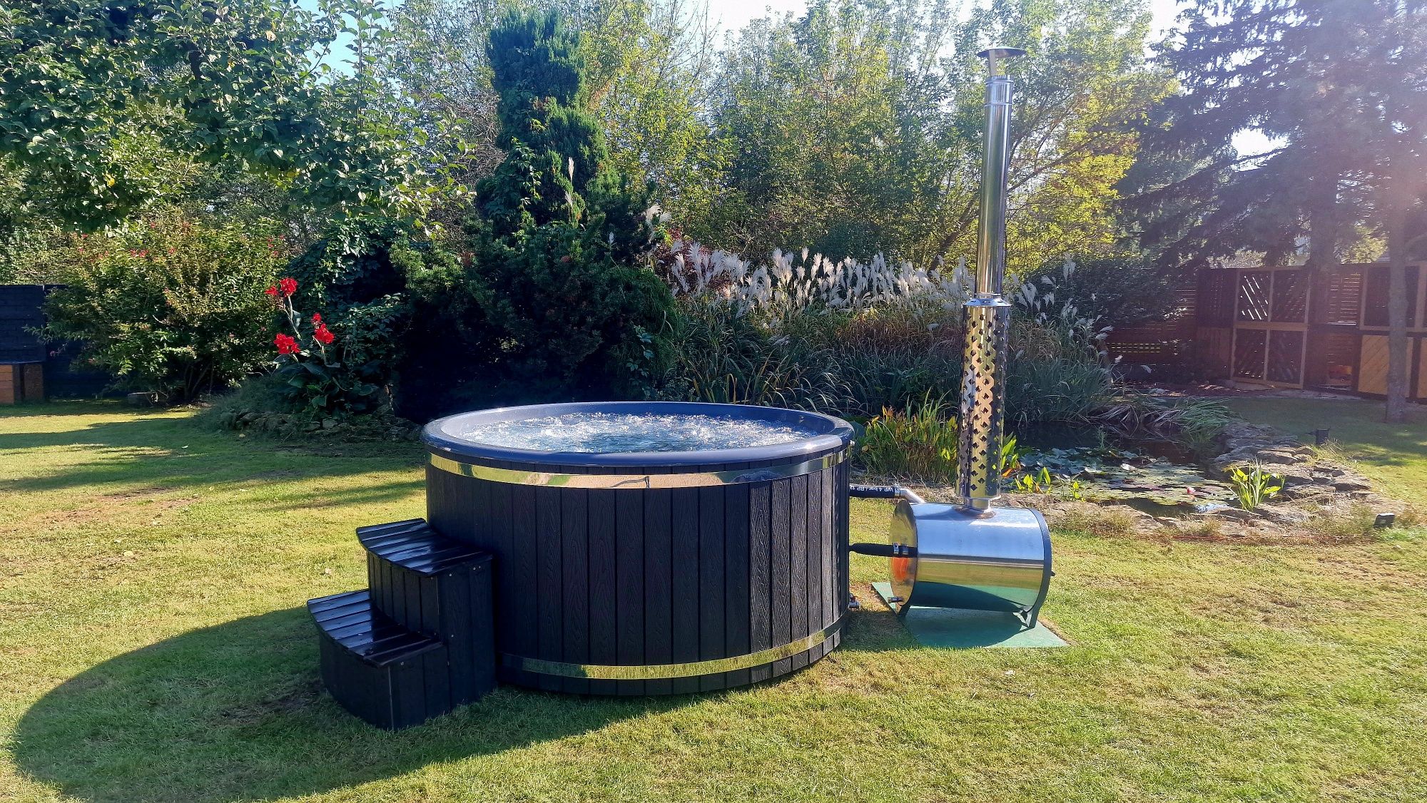 Jacuzzi ogrodowe, balia, wanna z systemem masaży