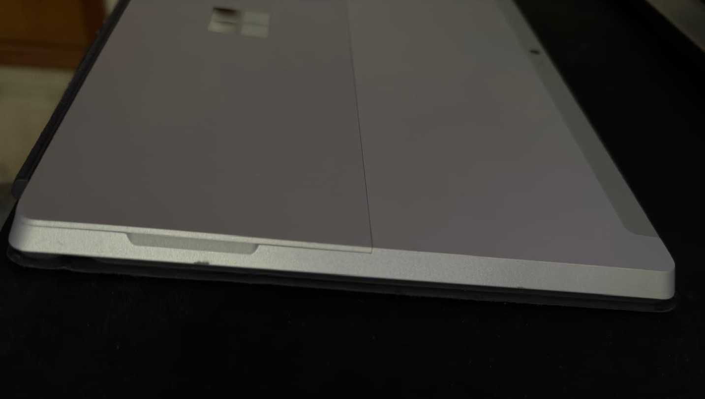 Surface 3 C/Teclado & Caneta & Capa de Transporte