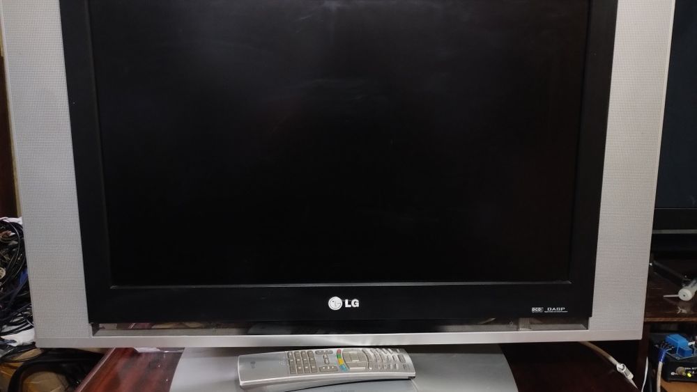 жк. телевізор LG RZ-26LZ5RV 26"