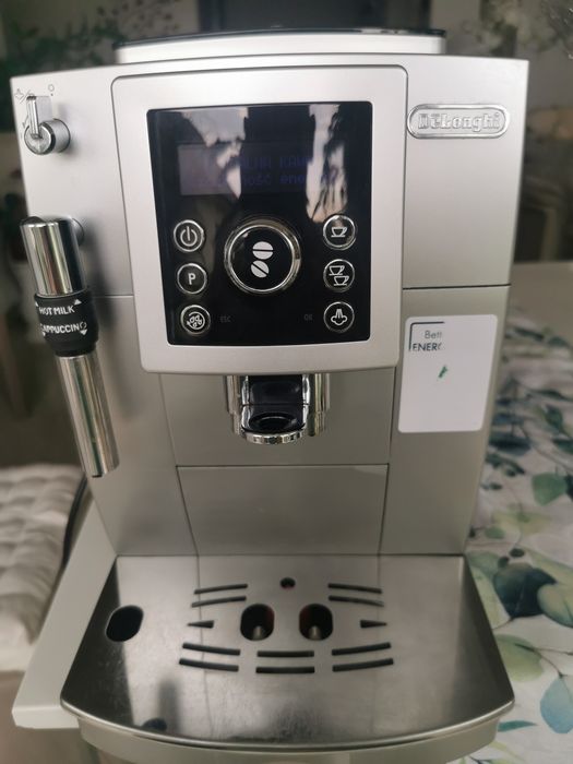 Automat do kawy Delonghi Magnifica S