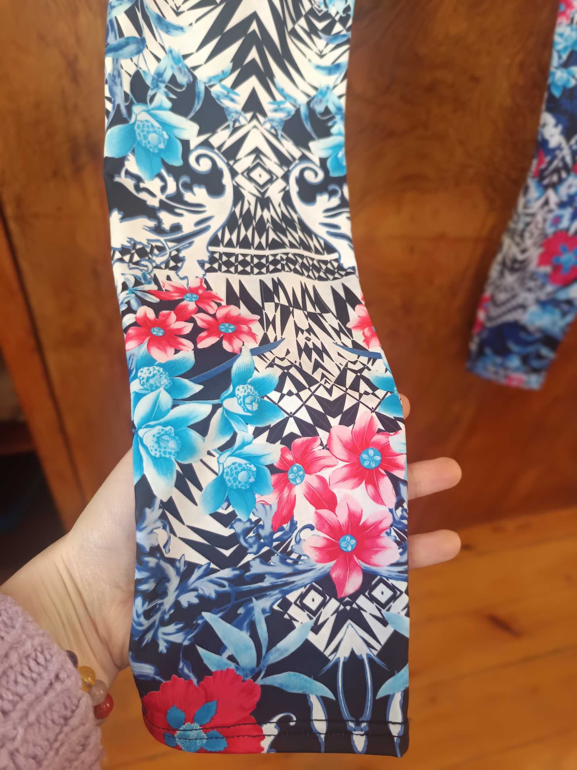 Piękne nowe legginsy Calzedonia S/M kwiaty