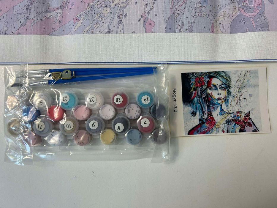 Obrazy dla dorosłych malowanie po numerach Kobieta i Motyl,