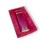 Cartier – Isqueiro “Les Must” laca Bordeaux & dourado (Swiss Made)