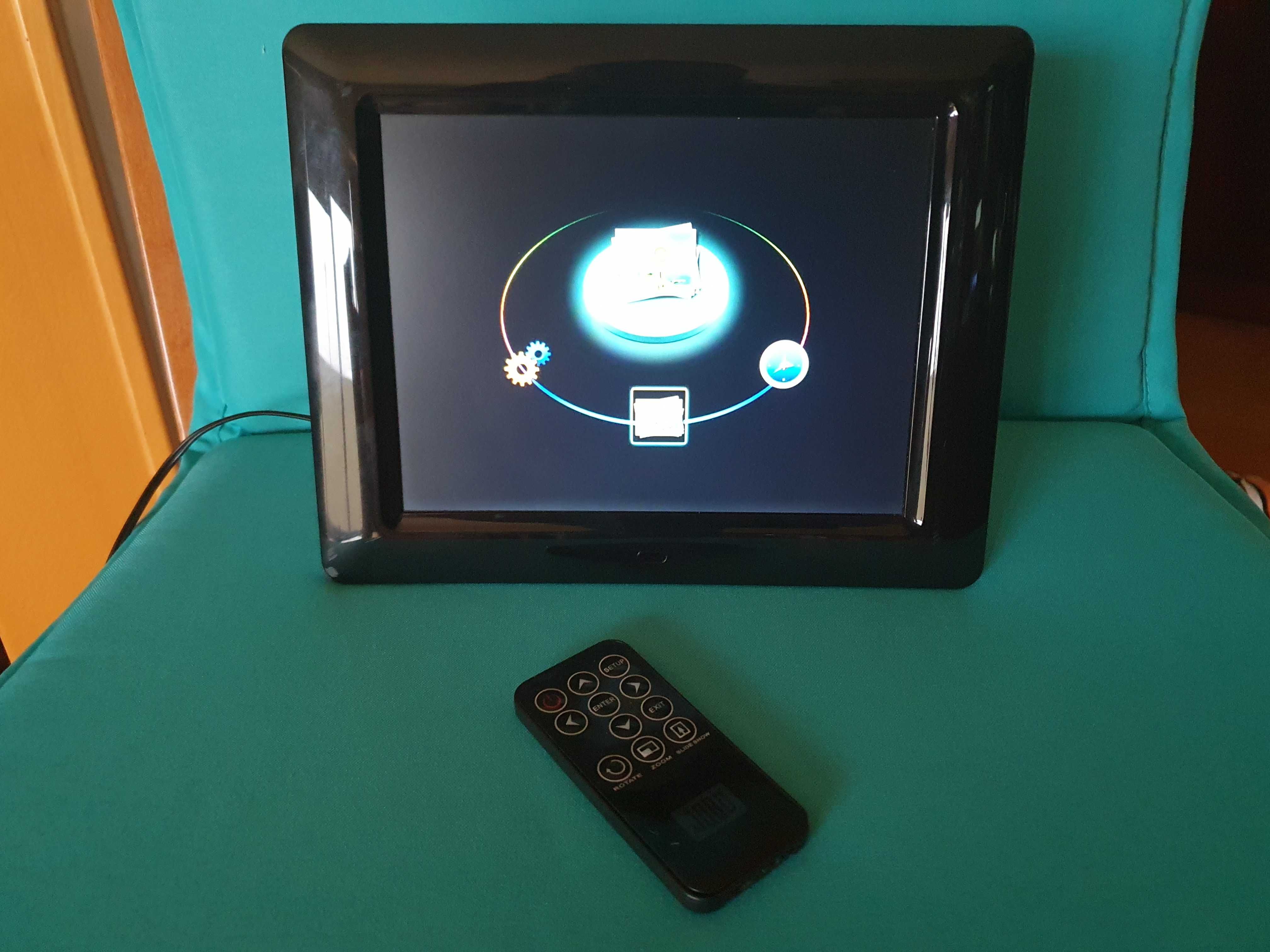 *** Moldura Digital 8" - Preta - Com Comando ***