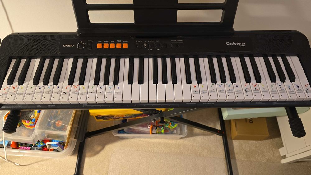 Keyboard Casiotone + stojak do nauki gru