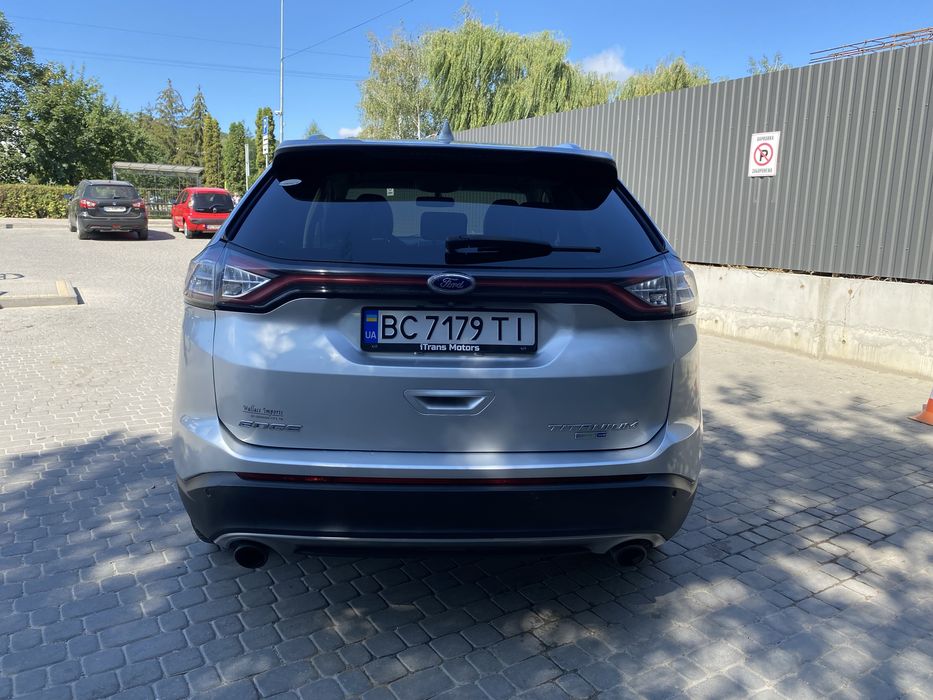 Ford edge TITANIUM