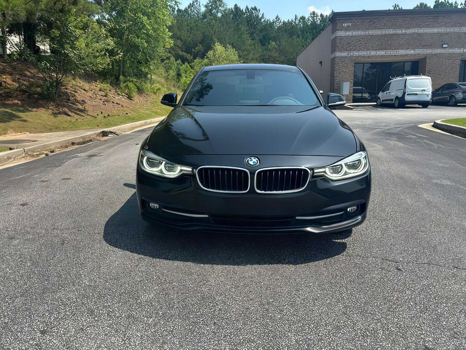 BMW 3 Series      2018