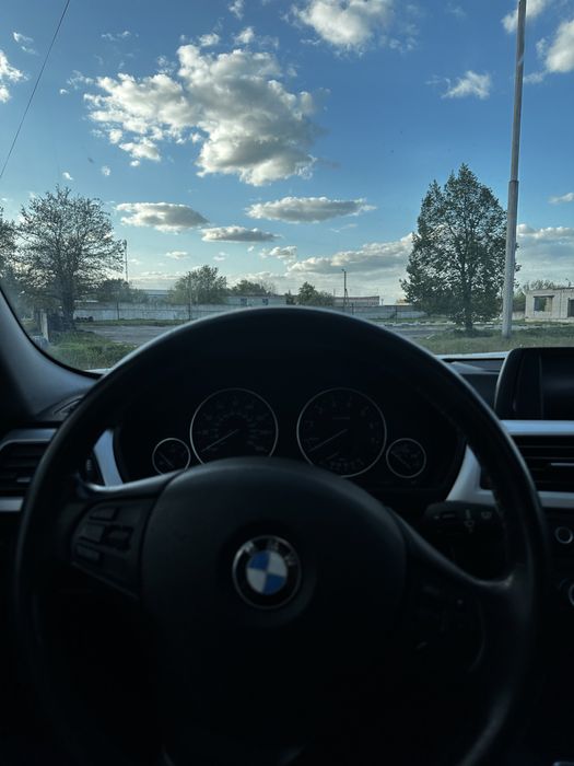 Продам бмв ф30 328 xdrive