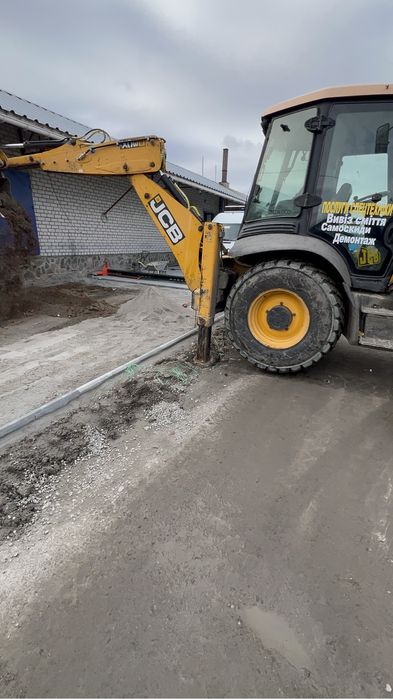 Послуги екскаватора,послуги спецтехніки,послуги самоскидів