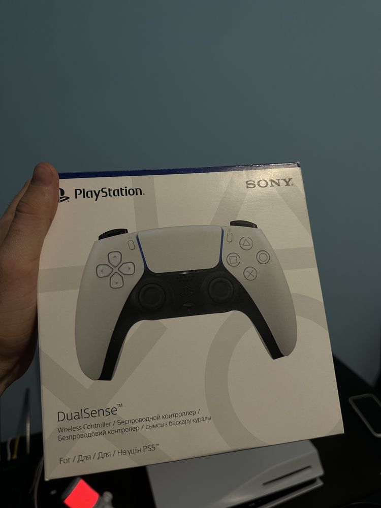 Playstation 5 + DualSense + Аккаунт з топовими іграми