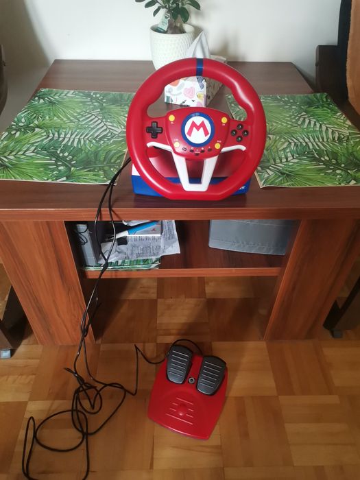 Kierownica mario kart hori nintedno switch