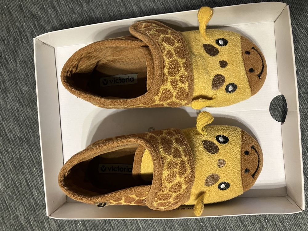 Pantufas Victoria Girafa 30