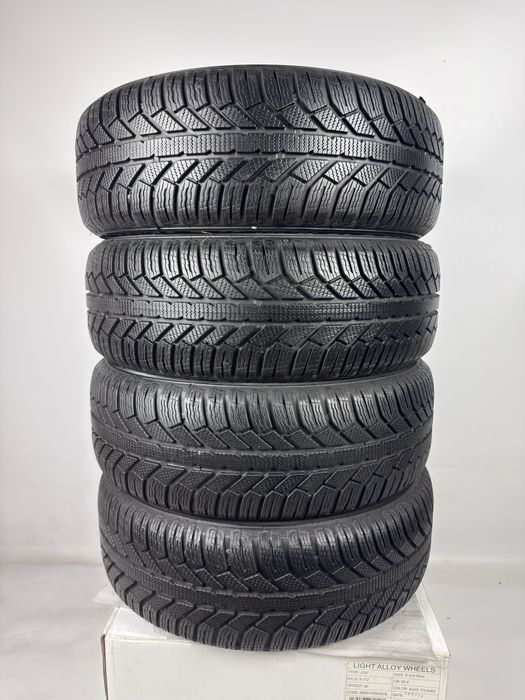 R16 205/60 (96H) 7-8мм Semperit Master-Grip 2  2018 рік 4шт. Зимові
