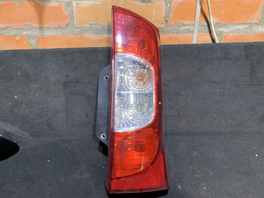 Фонарь задний правый с платой Fiat Fiorino Nemo 2007-2021 01353205080