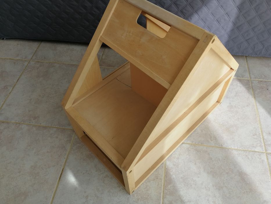 Casa de munecas de madeira