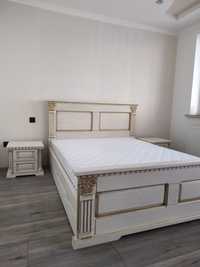 Ліжко двоспальне дерев'яне( ясінь, дуб)