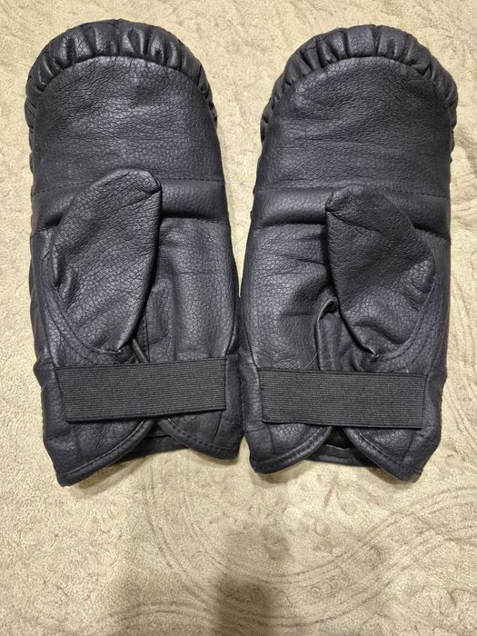 Боксерські печатки шкіряні