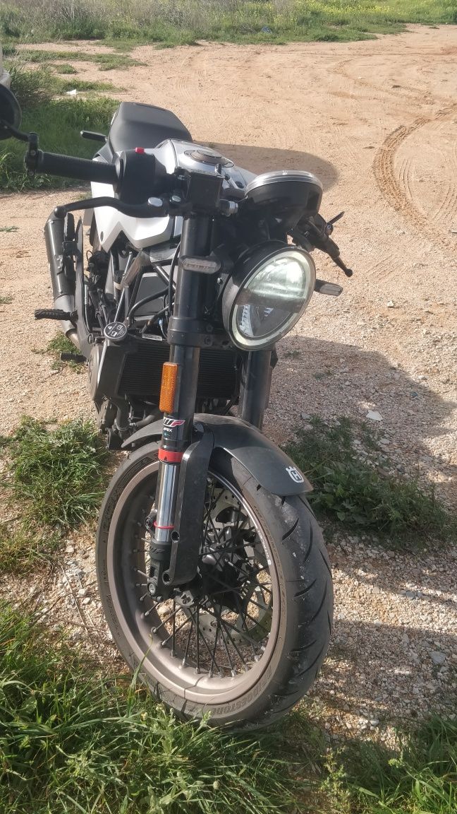 Husqvarna 401 Vitpilen