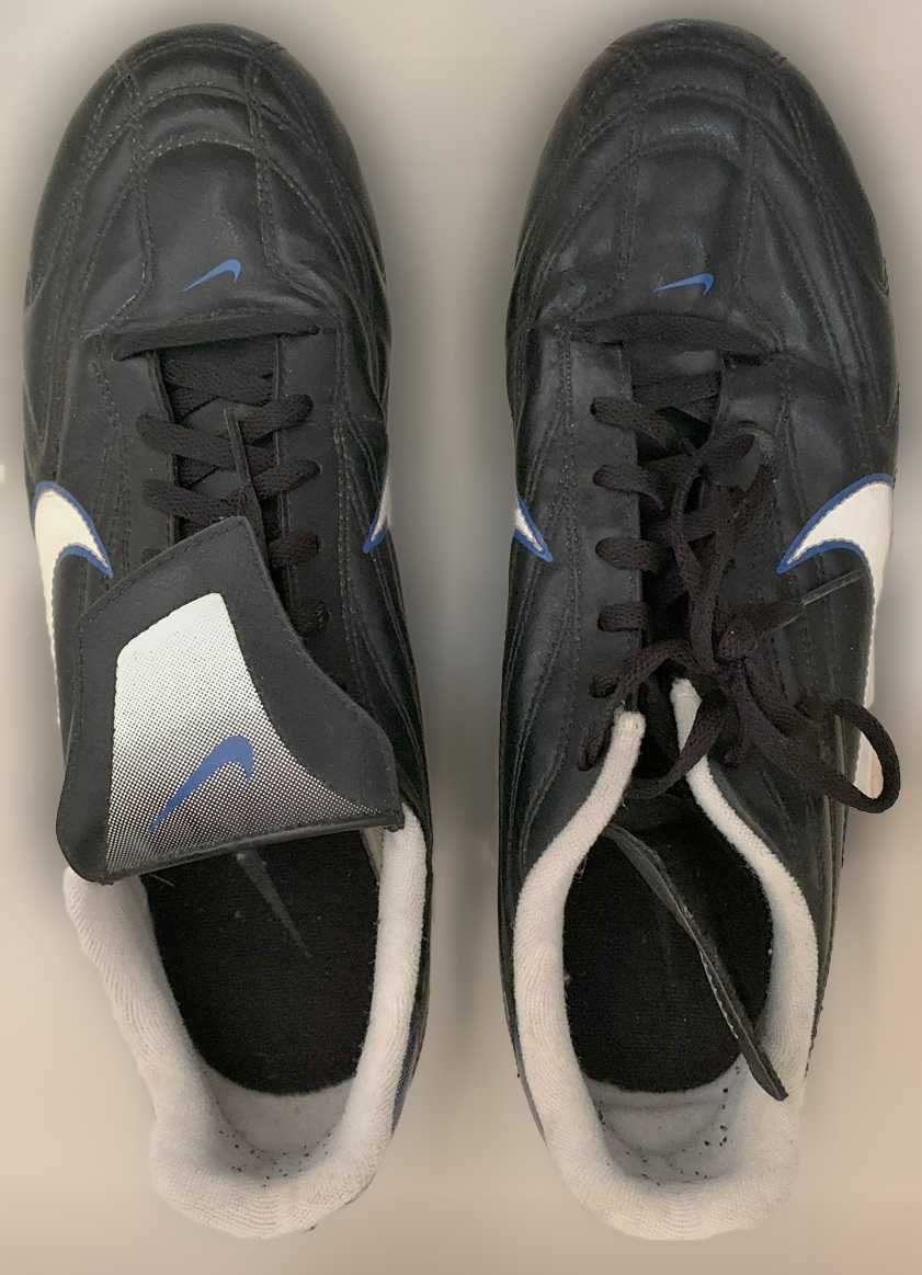 Chuteiras de Futebol Nike Unissexo, Preto e Branco, como Novas