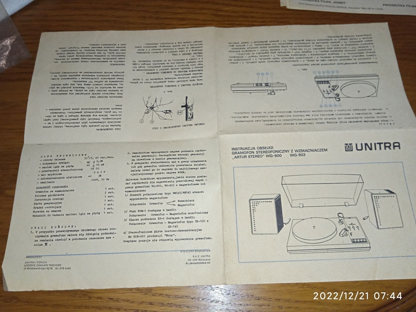 Instrukcja obsługi Gramofon stereofoniczny z wzmacniaczem UNITRA