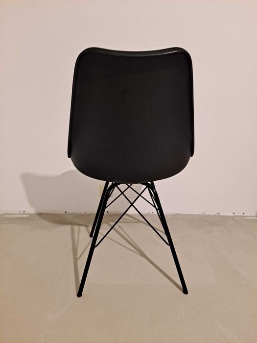 Czarne krzesło Jysk 10 szt.