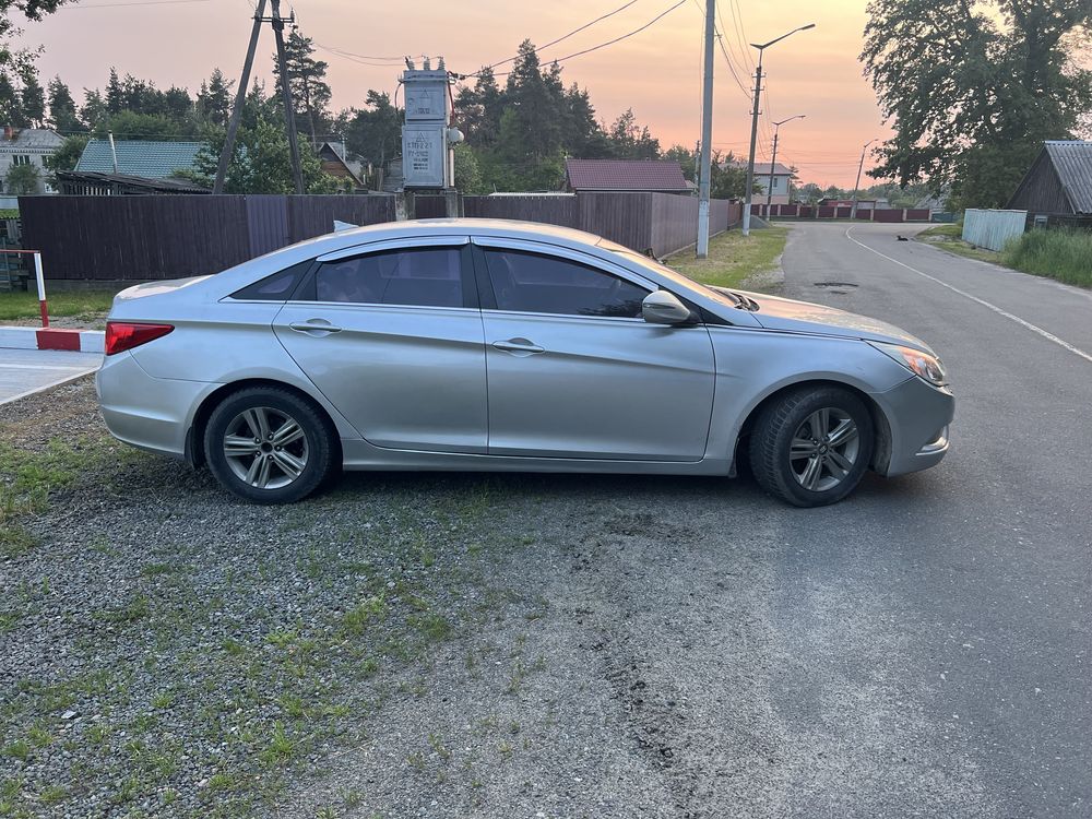 Продам Hyundai Sonata 2014 р 2.0 газ