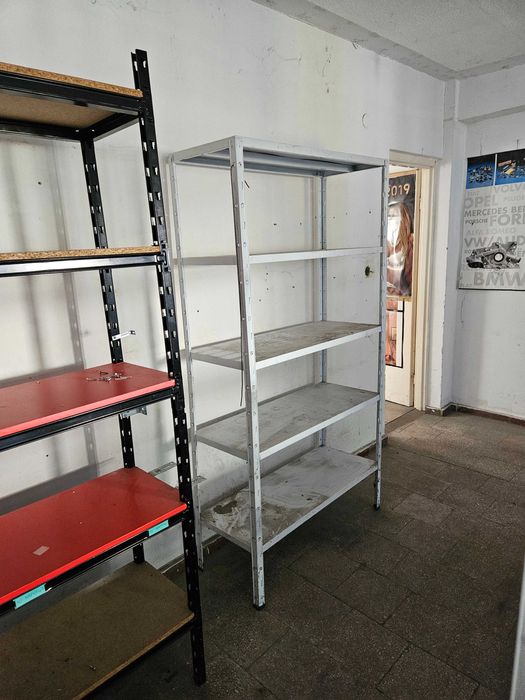 Sprzedam 8 regałów