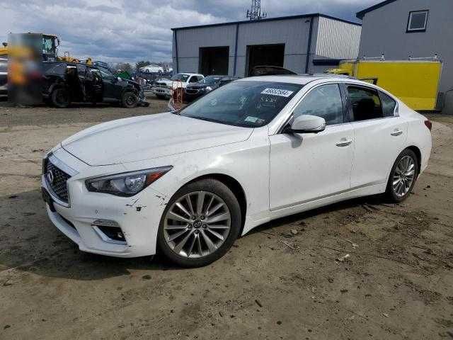 2022 року Infiniti Q50 Luxe